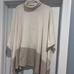 NWT J. McLaughlin Cashmere Poncho